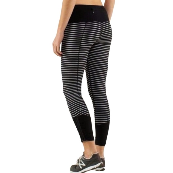Lululemon Runday Parallel Stripe Black Crop pant 2 run day - Picture 1 of 8